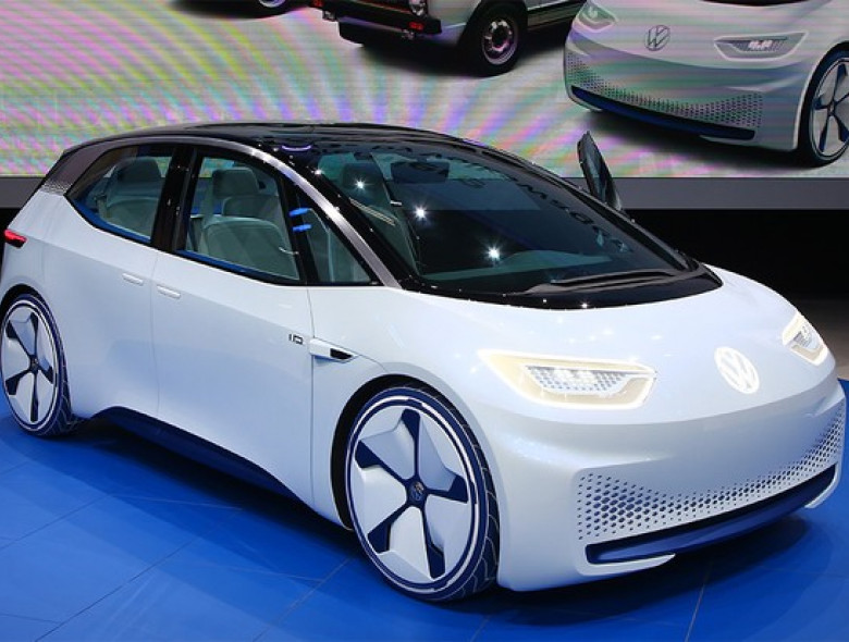 Marca pretende oferecer frota de carros elétricos completamente autônomos até 2025